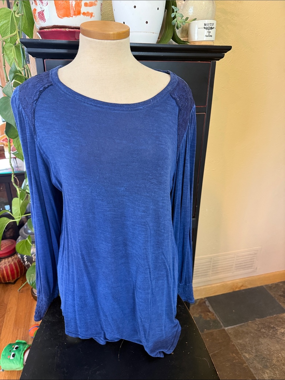 Knox Rose Navy Blue Long-Sleeve Knit Top size L